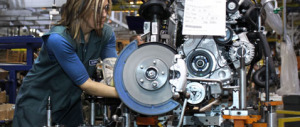 Industria, allarme Istat. Ancora in calo il fatturato ma Renzi non lo sa