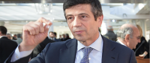 Bufera sul ministro Ncd Lupi: «Indagato procurò lavori al figlio»