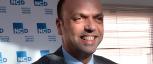 Alfano cerca casa. E per il dopo-Rosatellum fa il gioco delle tre carte