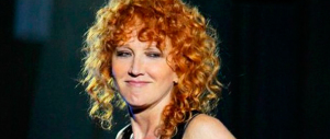 Fiorella Mannoia riabbraccia la sinistra e fa diventare eroe persino Ocalan