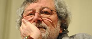 Guccini elogia il Papa: «La vera rivoluzione l’ha fatta solo Bergoglio»