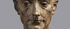 Ruba una statua da un museo fiorentino: «Stava meglio a casa mia…»