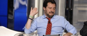 Salvini: «I delinquenti liberi e i profughi in hotel. Alfano e Renzi, andatevene»