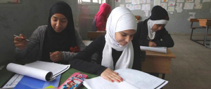 Eccone un’altra: le insegnanti possono indossare il velo islamico in classe
