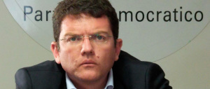 Si dimette il presidente del Pd in Sicilia, accusato di “inciucio” con Berlusconi
