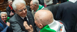 25 aprile: Mattarella riporta indietro l’orologio della Repubblica