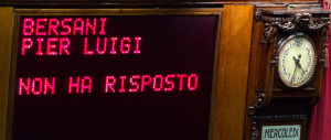 Renzi ottiene la fiducia, ma 38 del Pd non votano: assenze pesanti