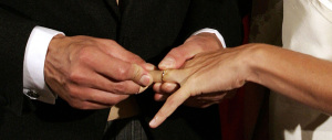 Il divorzio breve è legge, la Meloni vota no: «Contraria ai matrimoni usa e getta»