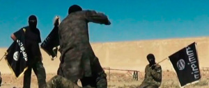 Isis, il traffico delle schiave del sesso: l’ultima frontiera dell’orrore jihadista