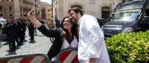 L’affondo di Matteo Salvini: «Renzi è fuori di melone, va subito ricoverato»