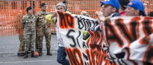 Prima l’hanno votato, ora protestano: Cgil, Cisl e Uil in piazza contro Marino