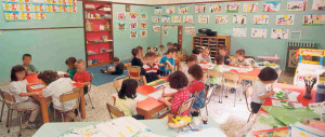 Maestra orco ai domiciliari: picchiava e minacciava i piccoli dell’asilo