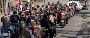 Sfida all’OK Corral in Texas tra bande di motociclisti: 9 morti e 20 feriti