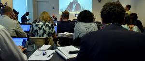 Grillo-show all’assemblea dell’Eni: accuse e lite con la Marcegaglia