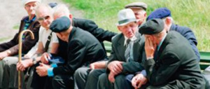 Fuoco contro il governo: «Avete rubato 6 milioni ai pensionati, restituiteli»