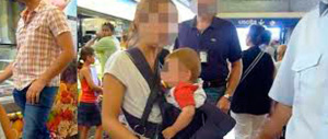 Picchiata nella metro di Roma da una baby gang di rom: «Volevo fermarli»
