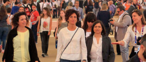 Agnese Renzi in visita “privata” alla Sindone. Strano, c’erano i giornalisti