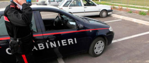 A 82 anni uccide il figlio vittima della droga: decenni di violenze e terrore