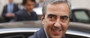 Gasparri: «Sì all’unità del centrodestra, ma prima pensiamo a Forza Italia»