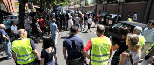 Caos Roma, barricate a Porta Portese: a favore di Marino non c’è più nessuno