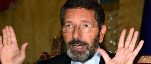 Atac, Zingaretti umilia Marino: ci mette i soldi, ma lo costringe a scusarsi