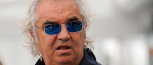 Briatore litiga col gestire del lido vip a Forte dei Marmi: «Un bagnino che dice cazz…»
