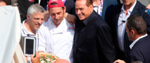 Berlusconi all’Expo: «L’ho voluto io». Ma frena sulla candidatura a sindaco