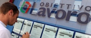 Lavoro, la disoccupazione sale al 12,7%. E tra i giovani arriva al 44,2%
