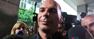 E il greco Varoufakis annuncia: «Se domenica vince il Sì, mi dimetto!»