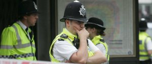 Manchester, la brutta figura della polizia: allarme bomba, ma era un errore