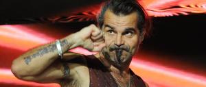 Piero Pelù: «Canto Modugno alla faccia di quel nazista di Salvini»