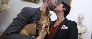 La riforma del Pd è pronta: le coppie gay possono adottare i bambini