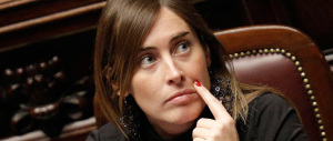 «Dopo la Guidi, la Boschi. Basta col governo delle banche e del petrolio»