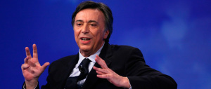 Renzi contro i talk show, Freccero : «L’avesse detto il Cavaliere…»
