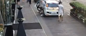 Napoli: ruba il rolex da 35mila euro a un turista. Il video choc
