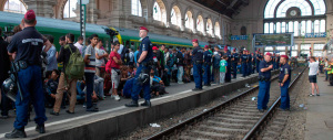Orban accusa: Europa irresponsabile, aiutiamo i migranti nei loro Paesi