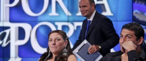 Pd e montiani all’attacco di Bruno Vespa: «Chiudete Porta a Porta»