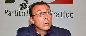 Porto di Napoli, il renziano Esposito manda “sotto” il governo al Senato