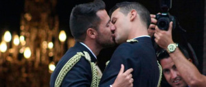 Unioni e adozioni gay, l’assemblea dei senatori del Pd decide di non decidere