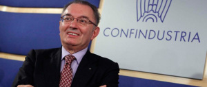 Lo dice anche Squinzi: «Renzi pensi prima agli italiani e poi agli immigrati»