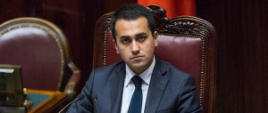 Alla parola “vitalizi” scattano i grillini: «Rinunciamo». FI: «Pura demagogia»