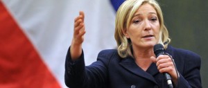 Marine Le Pen: «La Merkel fa la furba, chiudiamo le frontiere con la Germania»