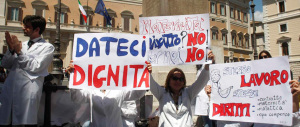 I medici pronti alla protesta: «Palazzo Chigi gioca con la salute della gente»