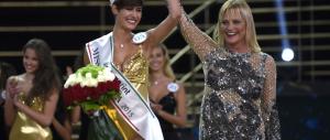 La nuova miss Italia spiazza tutti: voleva vivere ai tempi del Duce (video)
