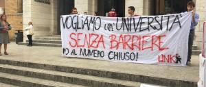 La rabbia degli studenti: iscriversi ai test universitari costa un occhio…