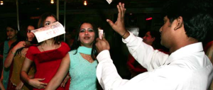 India, la Corte Suprema riapre i dance bar di Mumbai considerati osceni