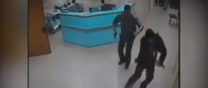 Aveva sterminato una famiglia: il Mossad lo cattura in ospedale (VIDEO)