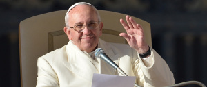 Il Vaticano rivela: «Il Papa ha scherzato sul falso scoop ma è molto arrabbiato»