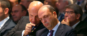Ncd, se ne vanno altri 50: «Alfano addio, tieniti stretti Renzi e la Boschi»