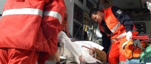 Rimini, parroco aggredito per dieci euro. Lividi e due costole rotte